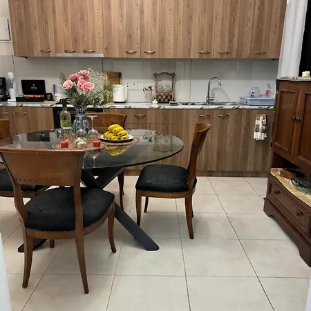 ισόγειο για ενοικίαση Apartament *